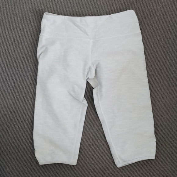 Lululemon white space dye capri leggings sz 6 - Picture 1 of 4